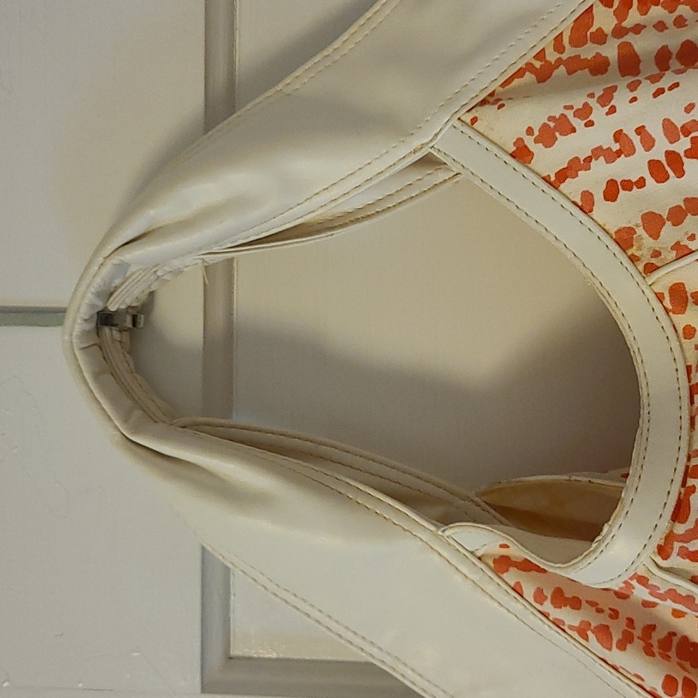 Shoulder Handbag - Picture 2 of 3